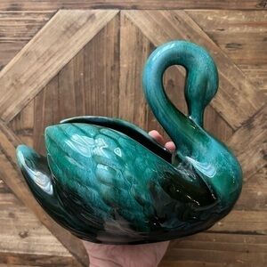 Blue Mountain Pottery Swan